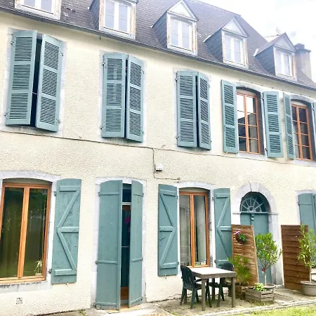 Apartment Maison De Famille *